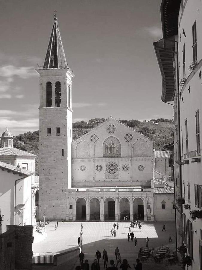 Appartamento Di Via Refini Spoleto Exteriér fotografie